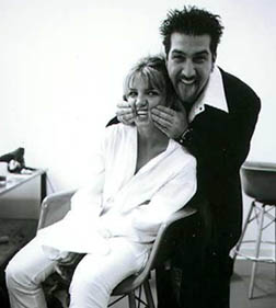 So I have a slight fascination with these Joey/Brit pics. They're *fun*.